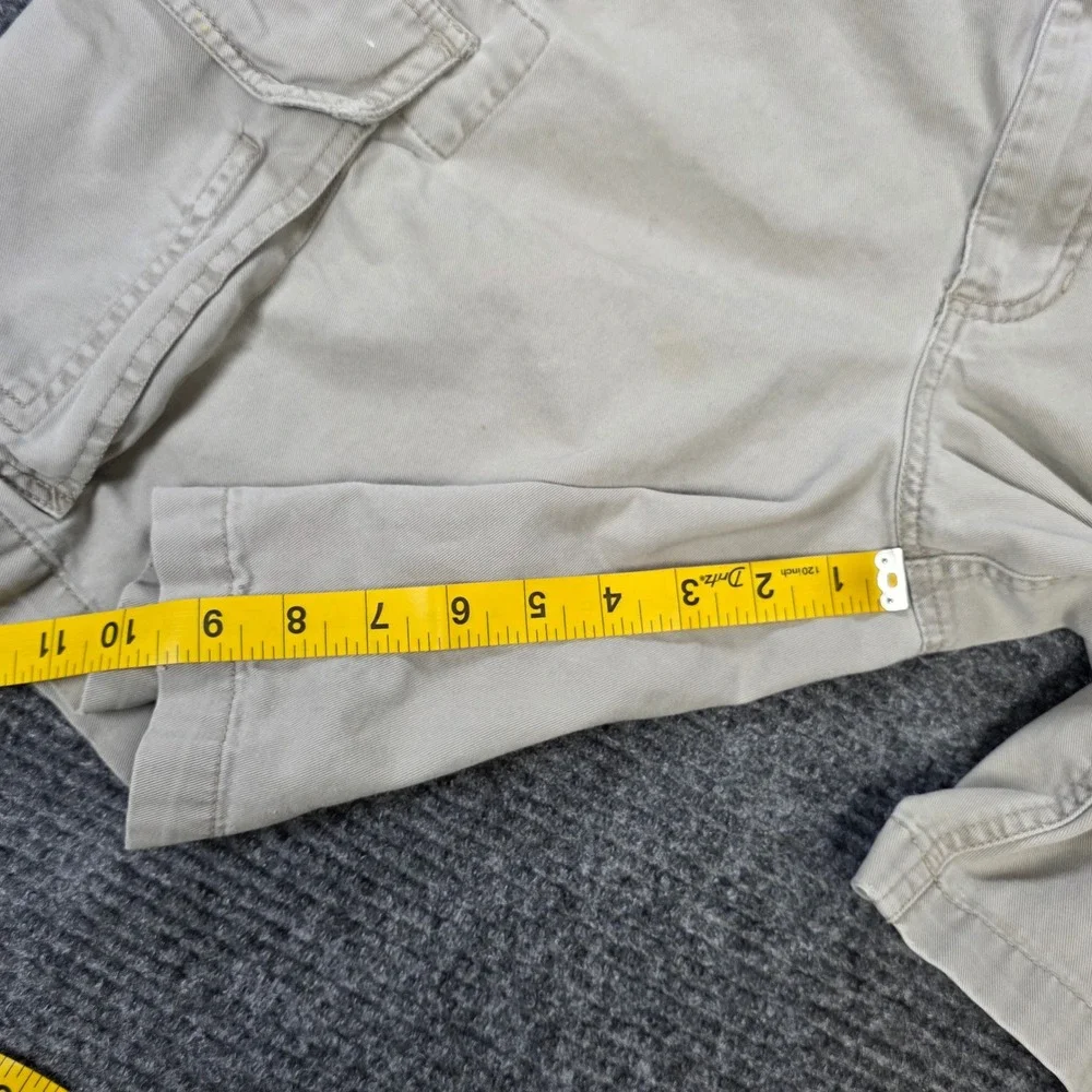 Old Navy Khaki Cargo Shorts Men's Size 33 Tan Cotton‎ Twill Relaxed Fit Utility